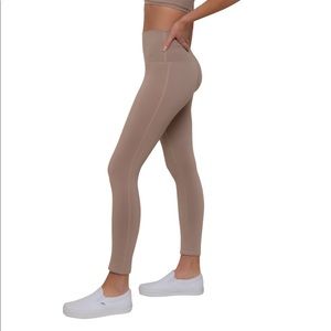 Morgan Stewart Sport honey legging